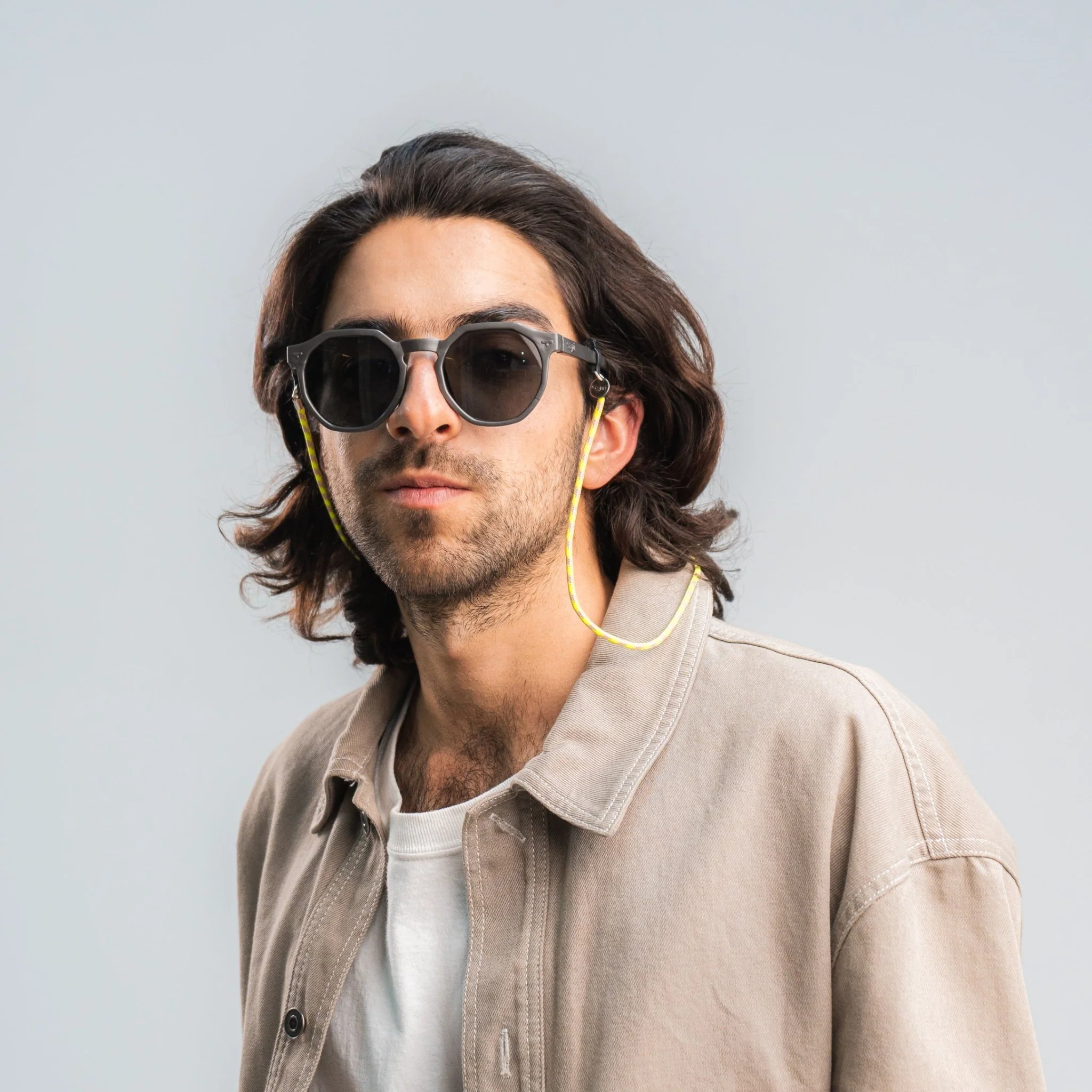 Cuelga Gafas Slim Light - Image 2