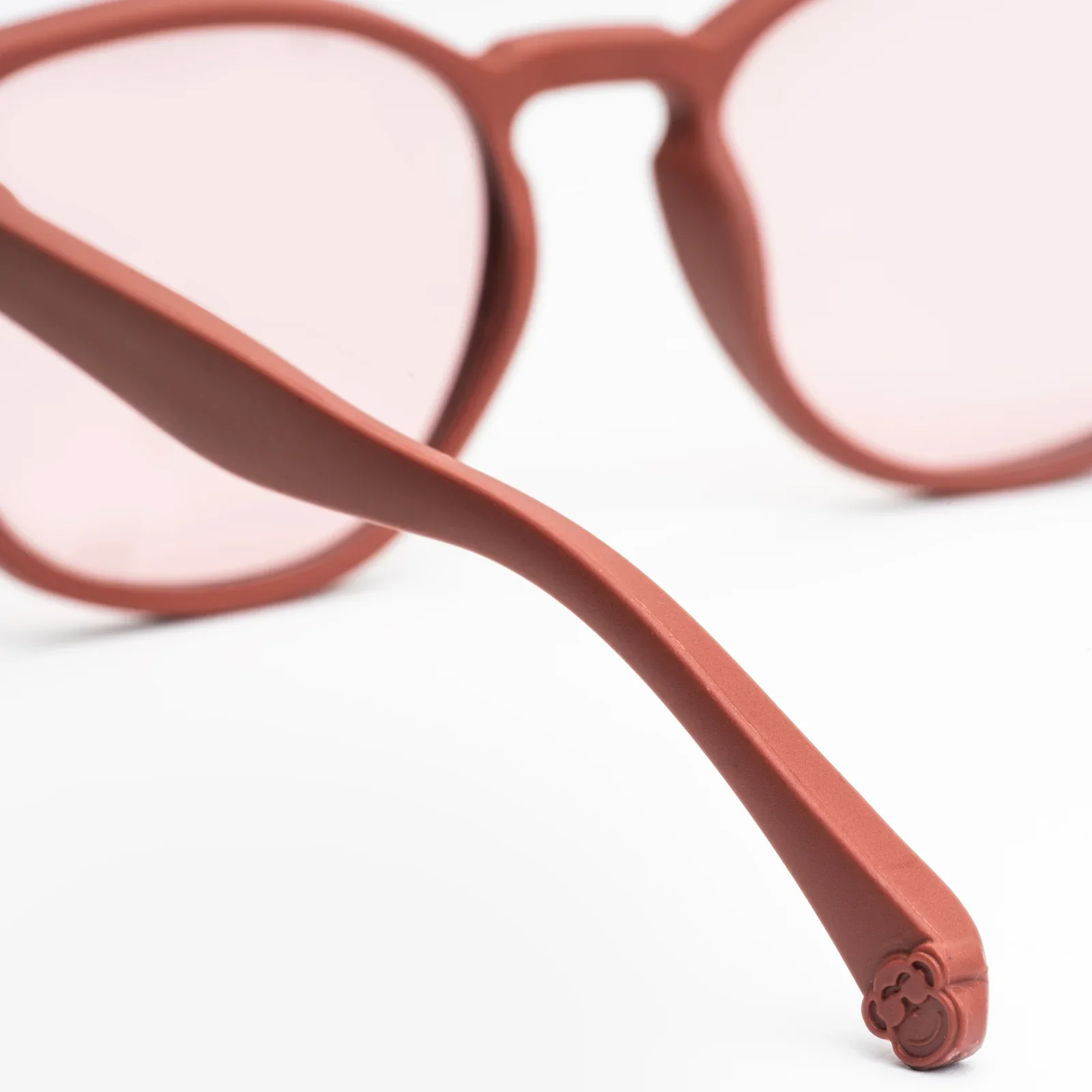 Tinted Chelsea Mars - Image 3