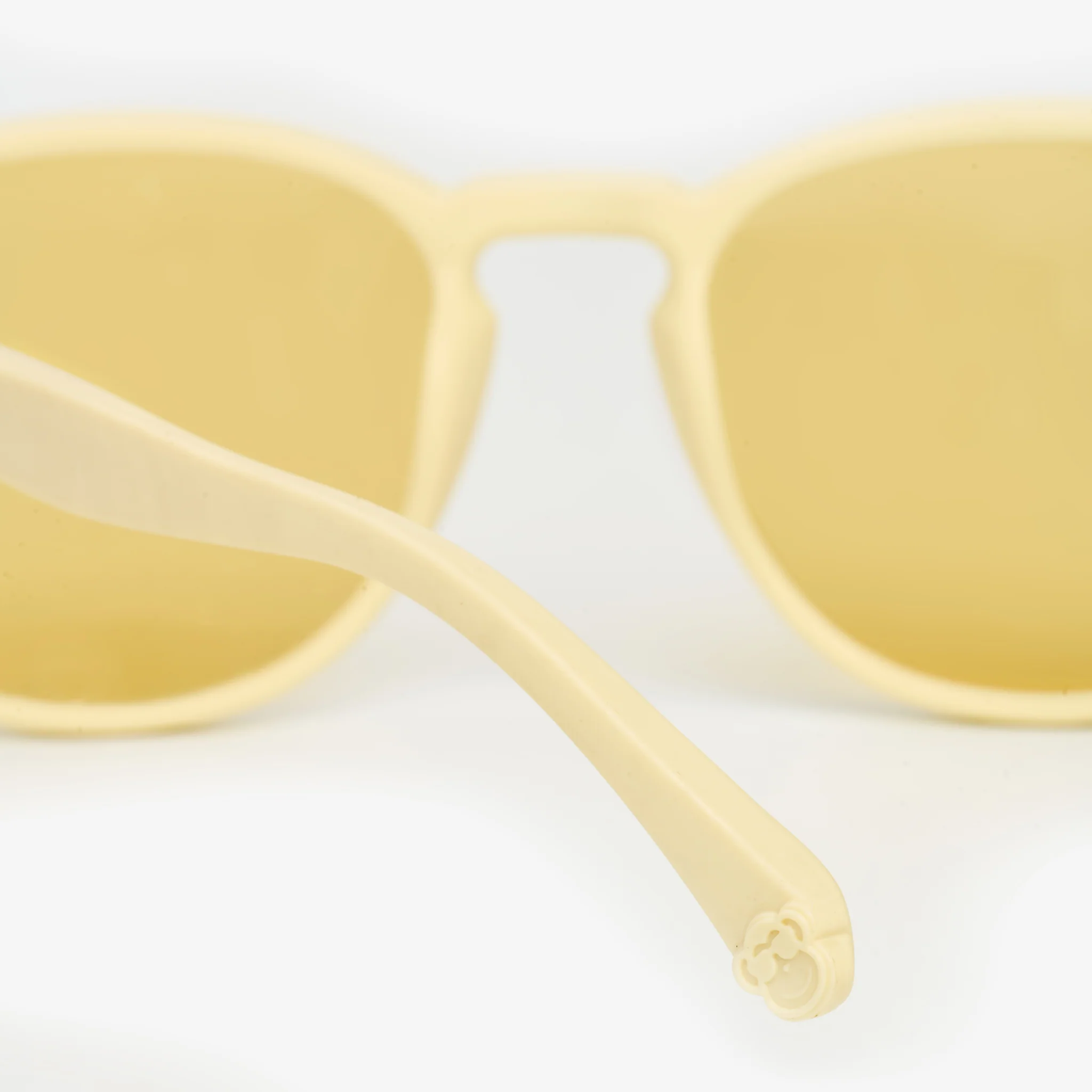 Tinted Chelsea Pastel Yellow - Image 5