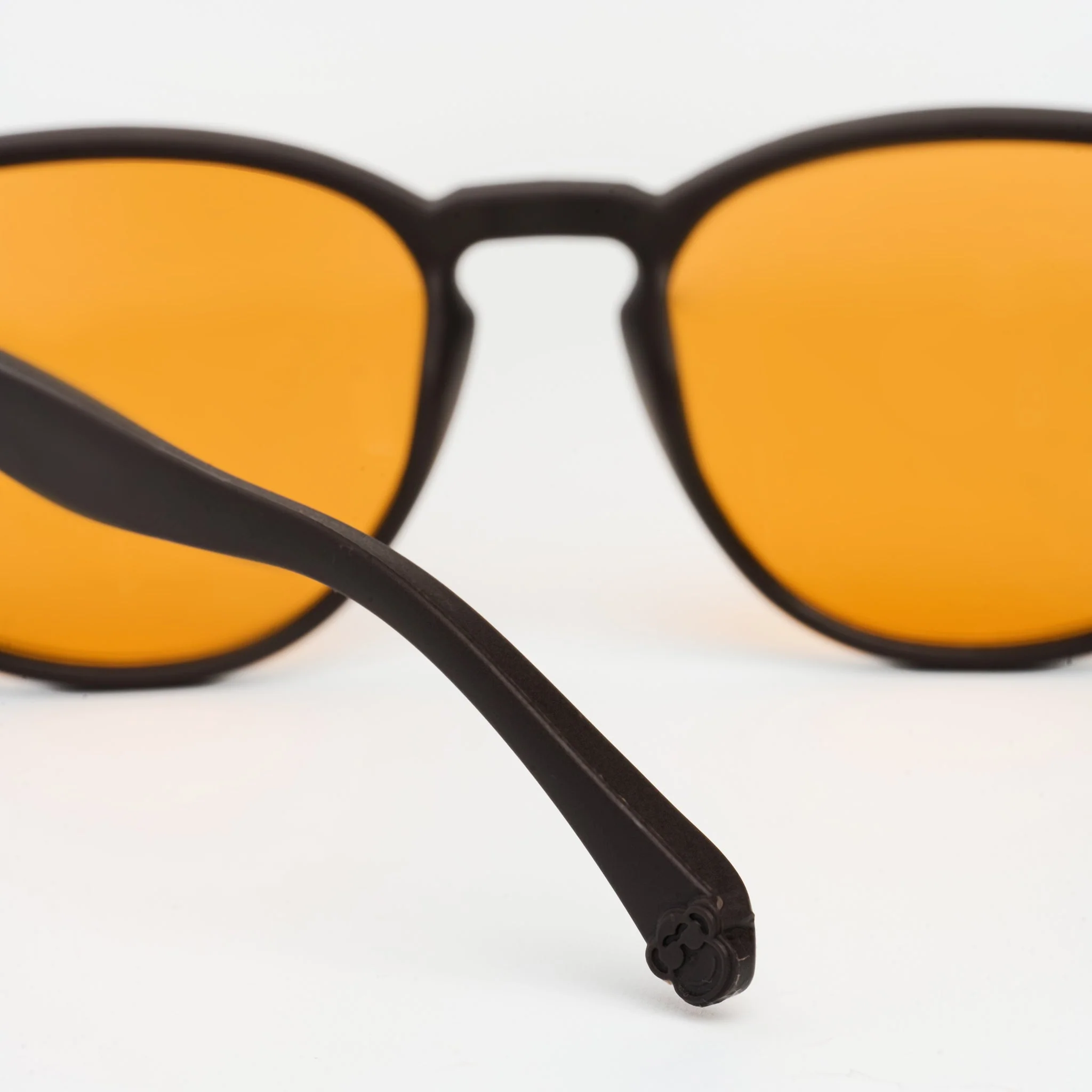 Tinted Rocket Dark Chocolate - Image 3